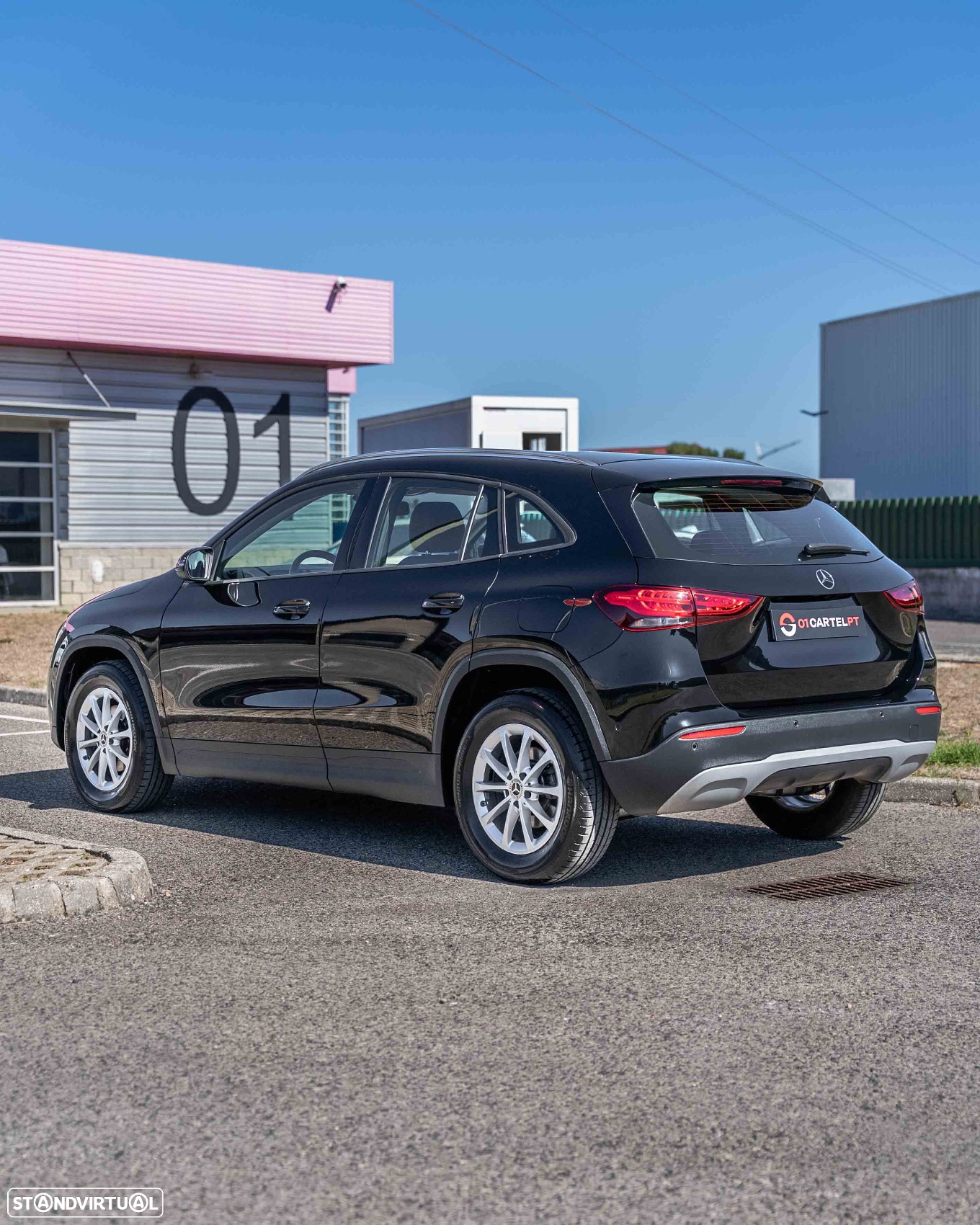Mercedes-Benz GLA 180 7G-DCT - 7
