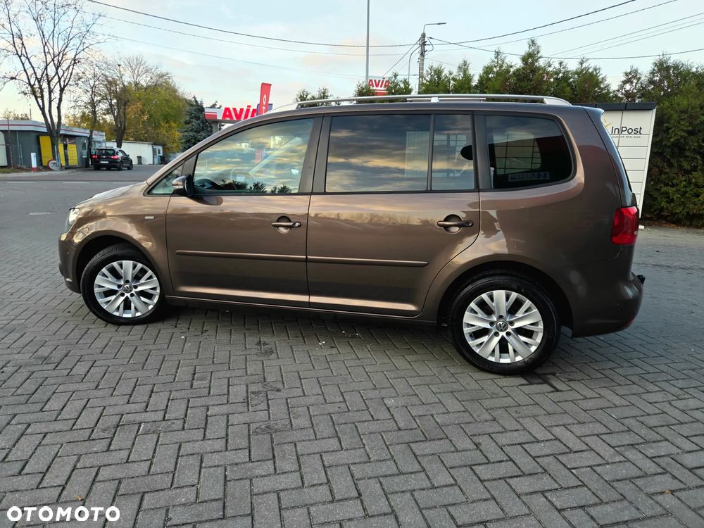 Volkswagen Touran 2.0 TDI DPF DSG Highline - 8