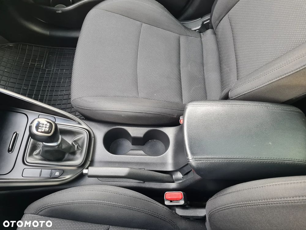 Kia Carens 1.7 CRDi 115 Dream-Team Edition - 19