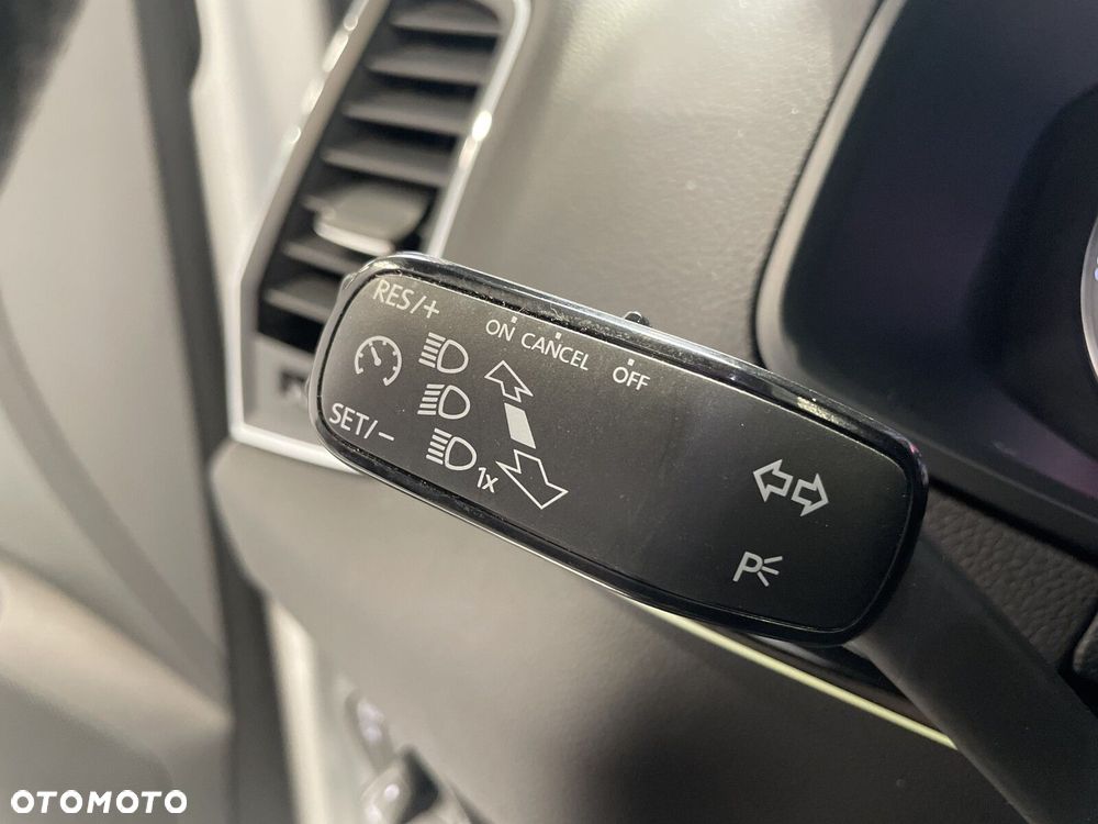 Skoda Karoq 1.5 TSI ACT GPF 4x2 Sportline - 30