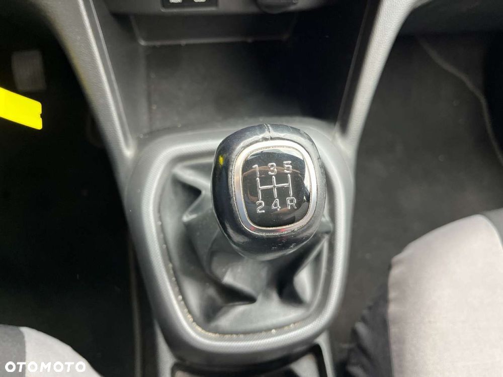 Hyundai i10 - 13