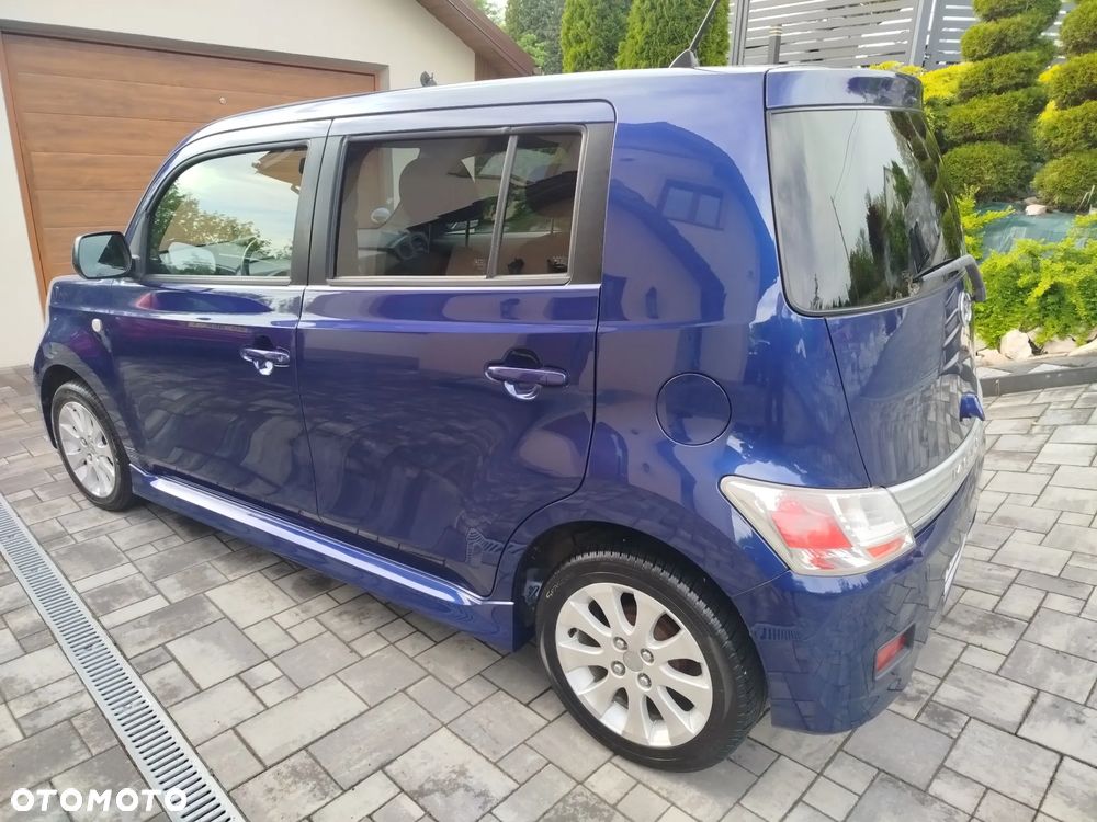 Daihatsu Materia - 4