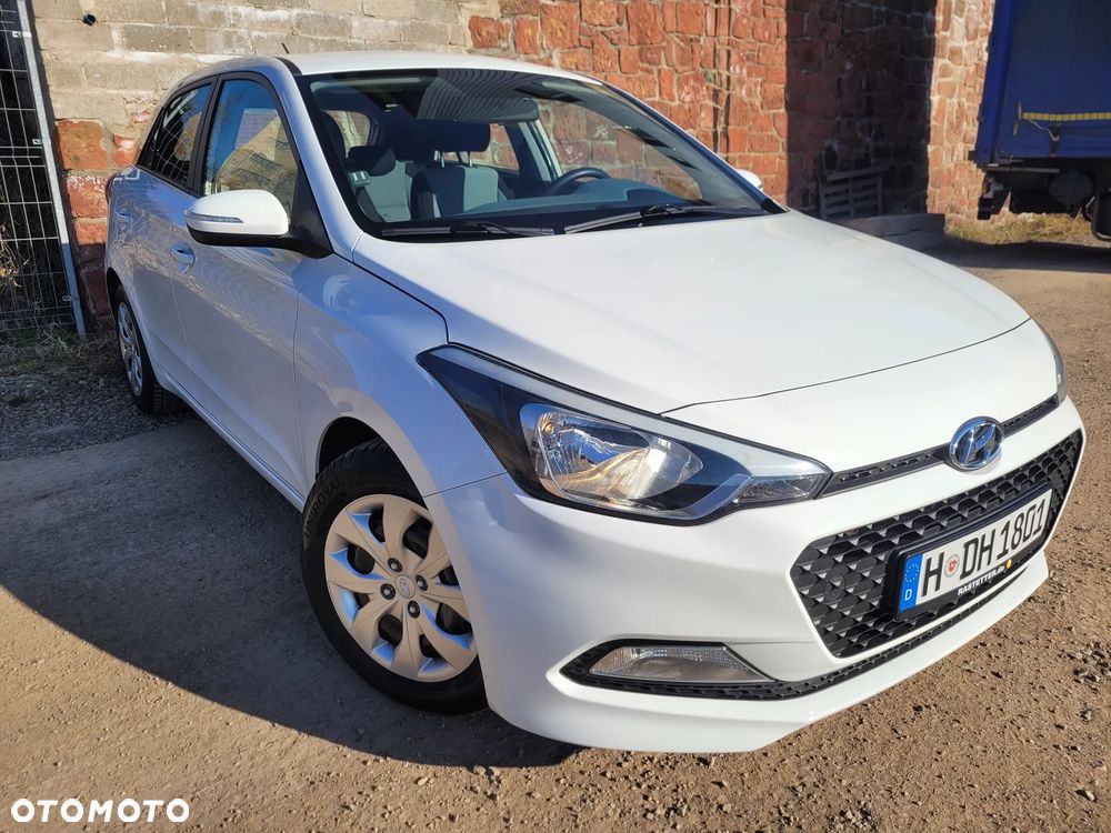 Hyundai i20 blue 1.2 Classic - 7