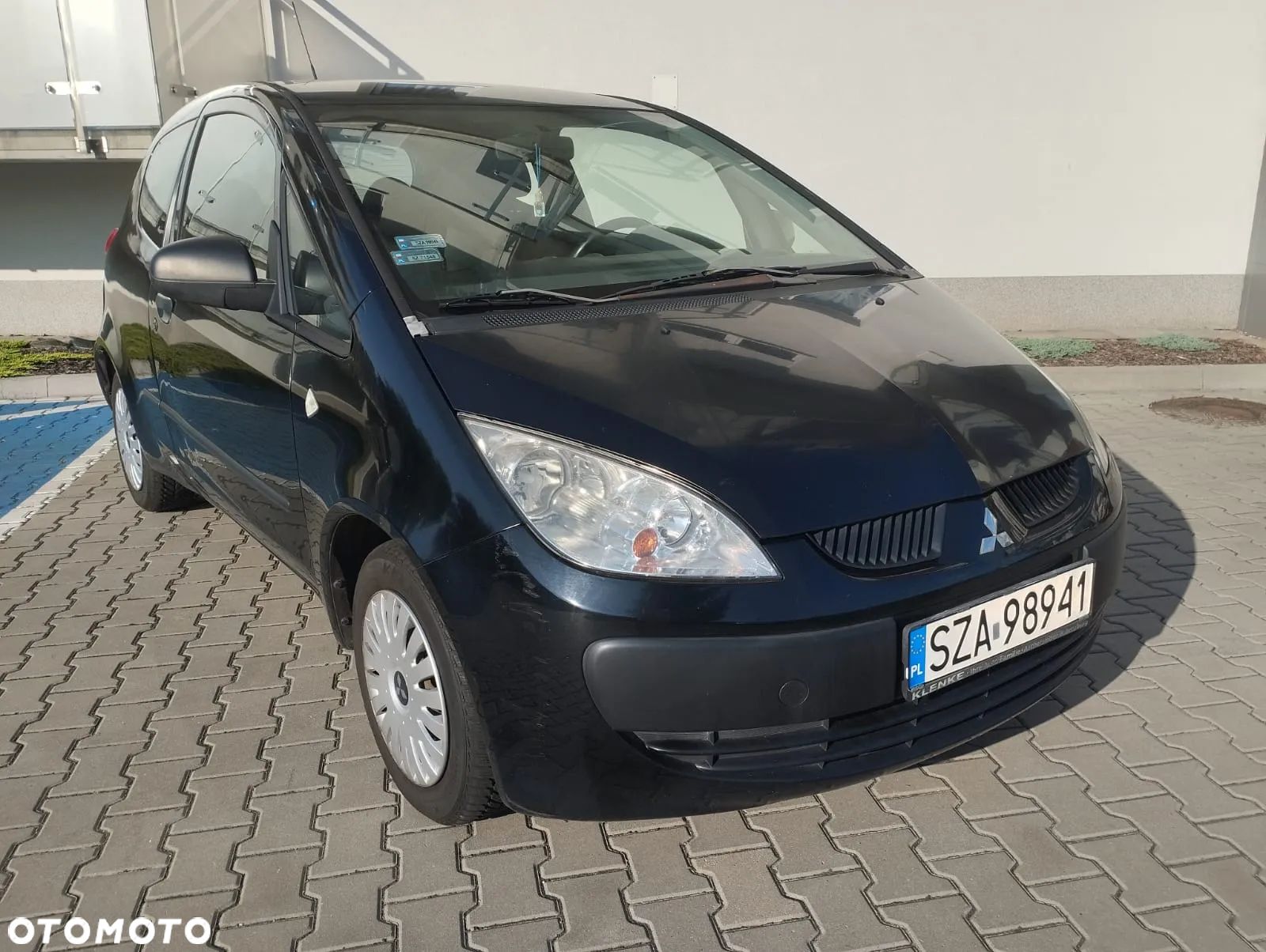 Mitsubishi Colt - 1