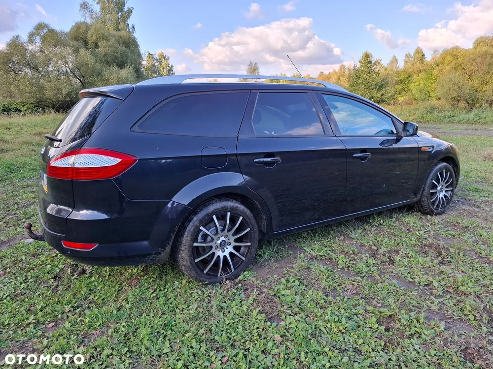 Ford Mondeo 2.0 Ambiente - 10
