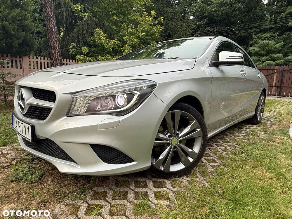 Mercedes-Benz CLA 200 7G-DCT Orange Art Edition - 1