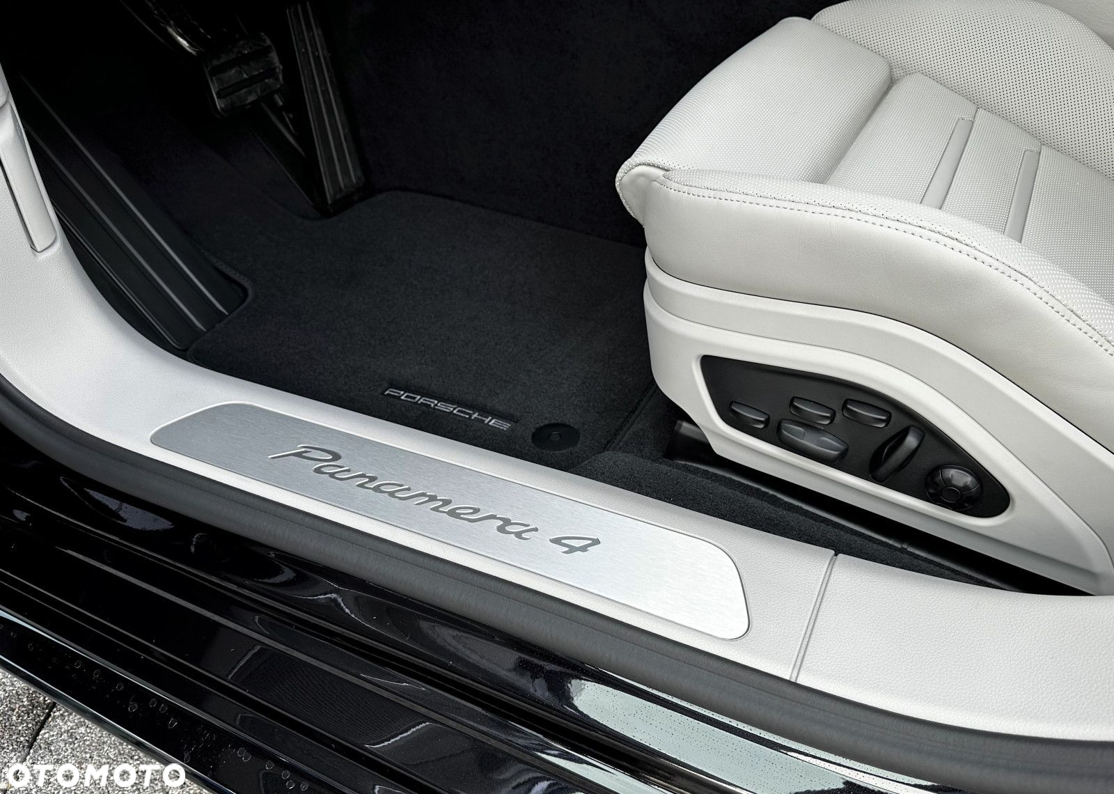 Porsche Panamera - 14