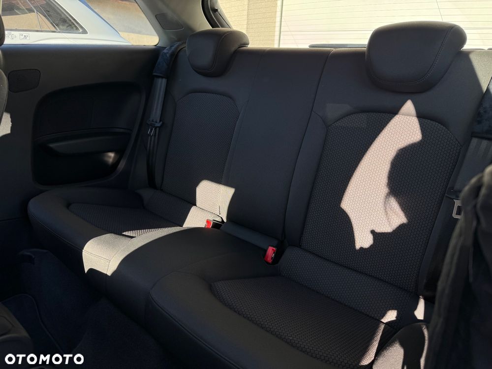 Audi A1 3-drzwiowe 1.4 TFSI Attraction - 11