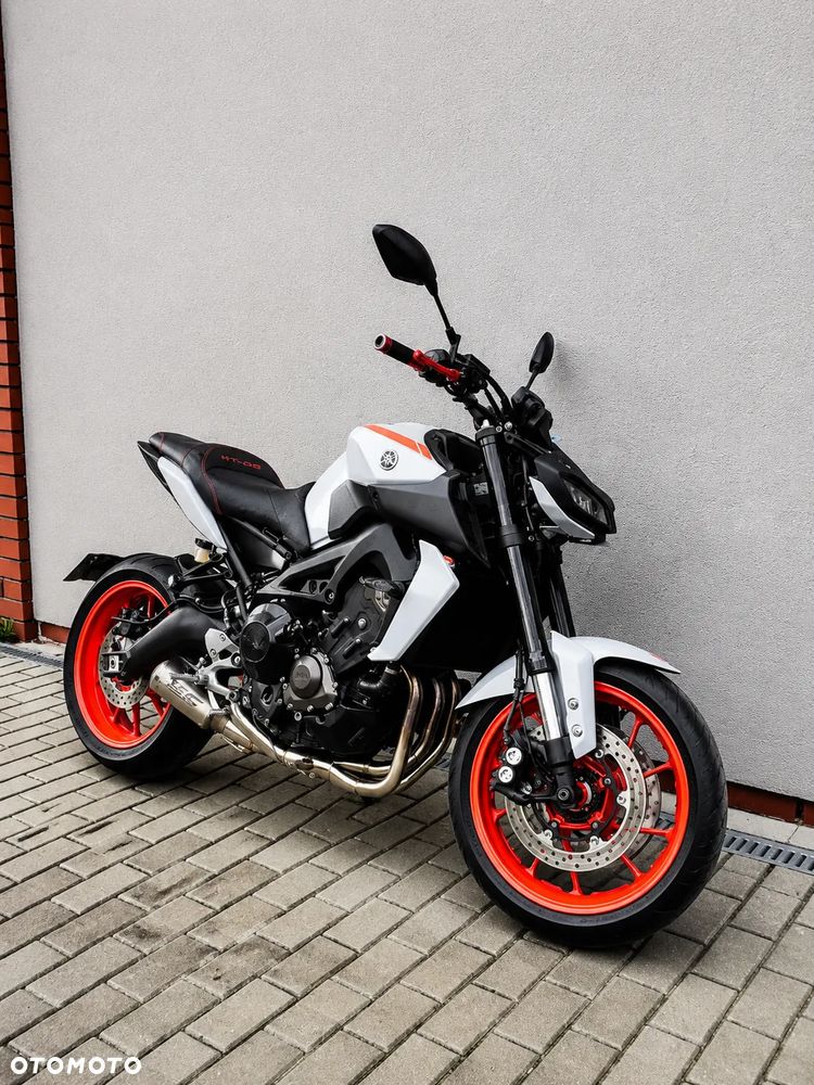 Yamaha MT - 2