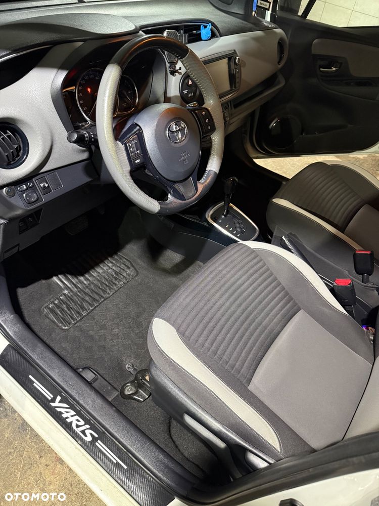 Toyota Yaris 1.5 Selection CVT - 9