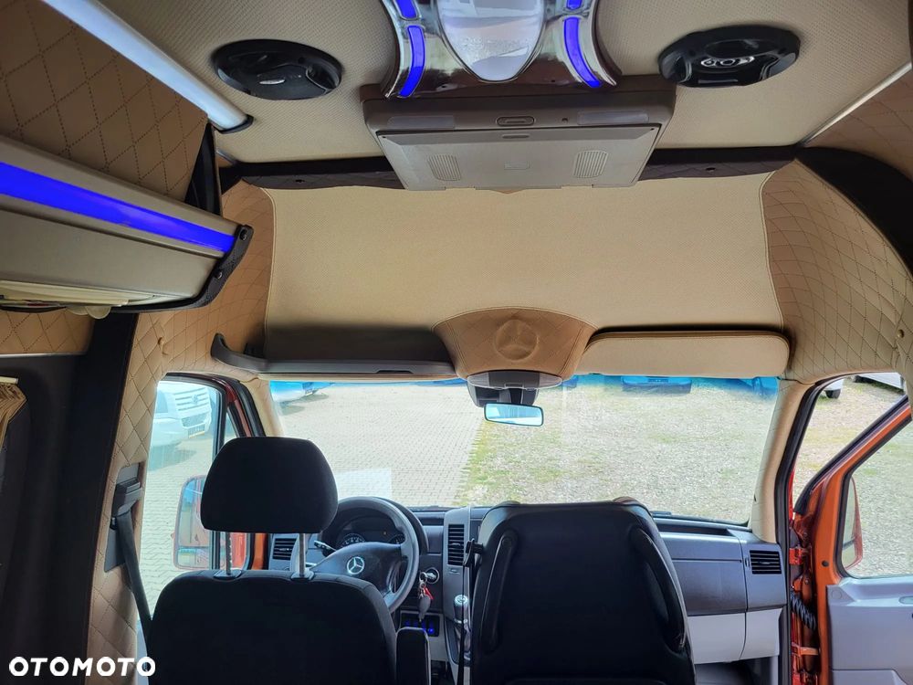 Mercedes-Benz Sprinter 519 CDI 24 miejsca + 3 stojące - 21