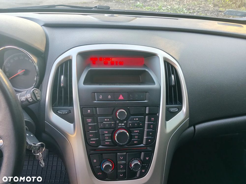 Opel Astra 1.4 ecoFLEX - 27