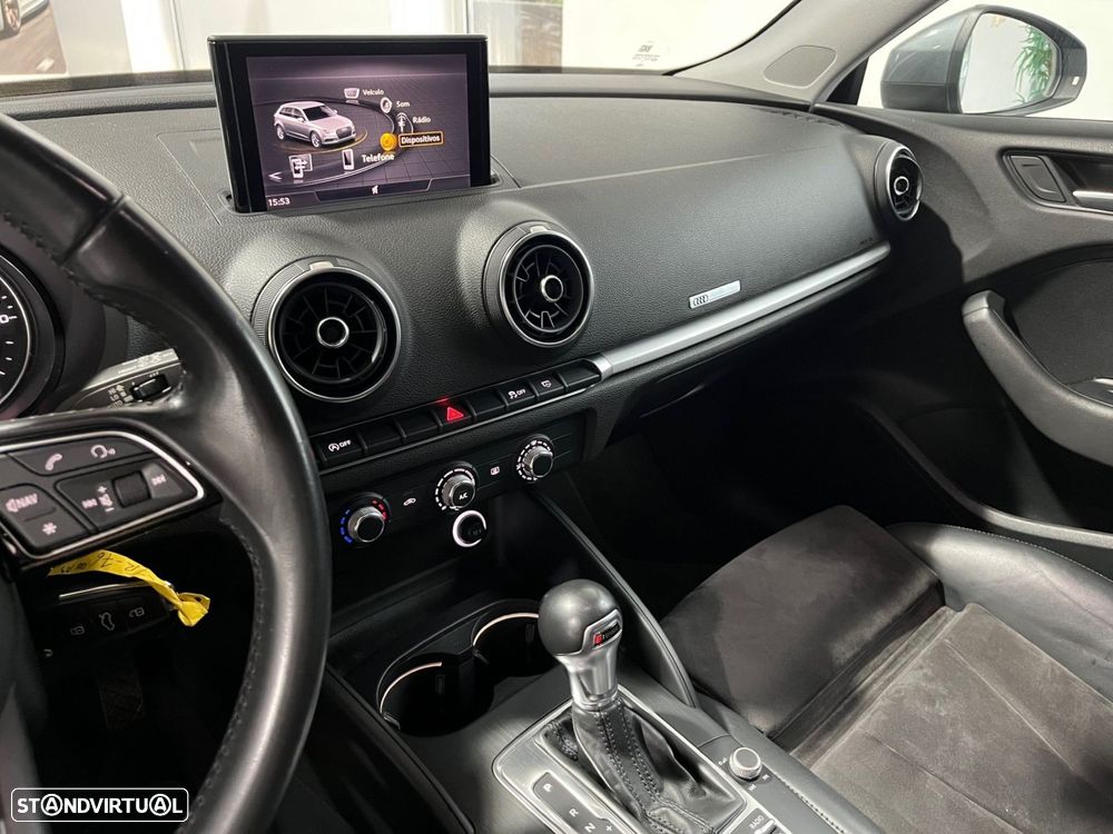 Audi A3 Sportback 1.6 TDI S-line S tronic - 27