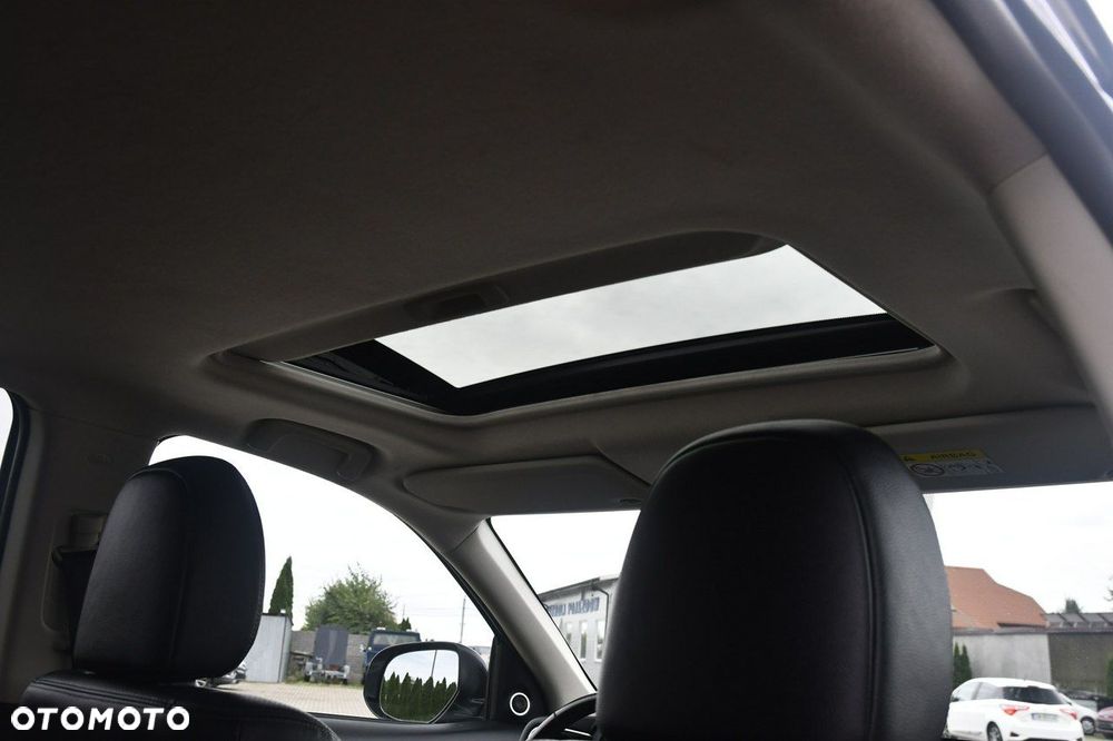 Mitsubishi Outlander - 23