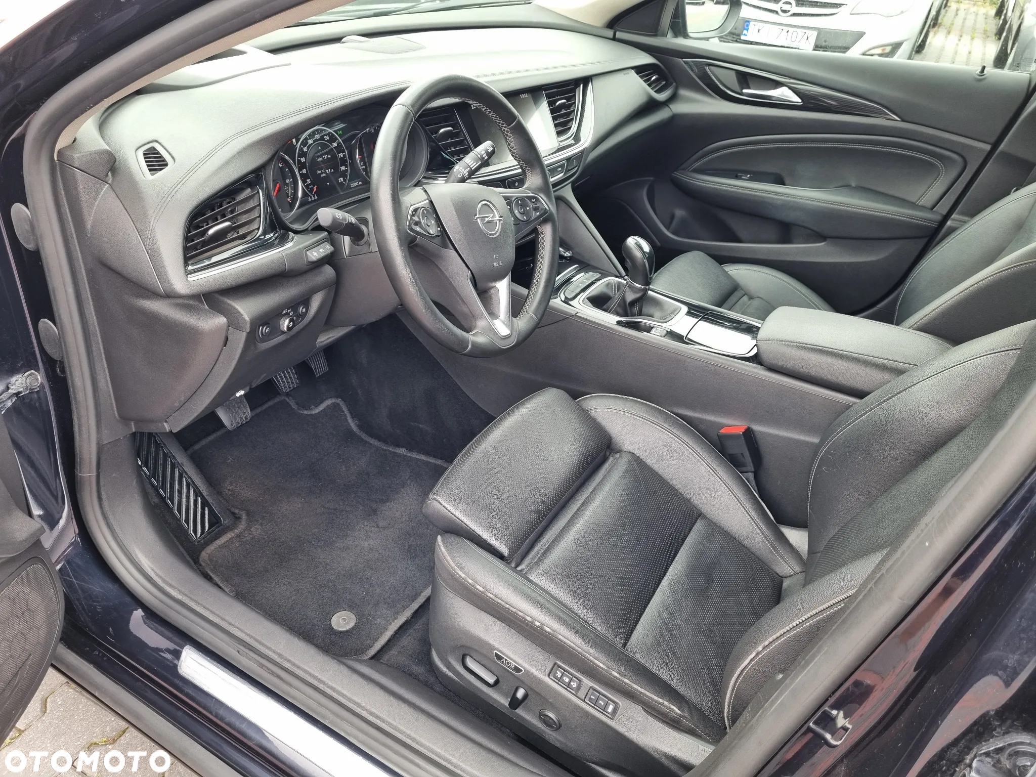 Opel Insignia 2.0 CDTI Exclusive S&S - 12