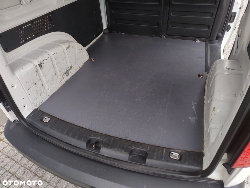 Volkswagen CADDY PO LIFT 2.0 TDI (102KM) 5-BIEGÓW KLIMA STAN JAK NOWY NIE MA RDZY SERWIS KM ! ! ! - 21