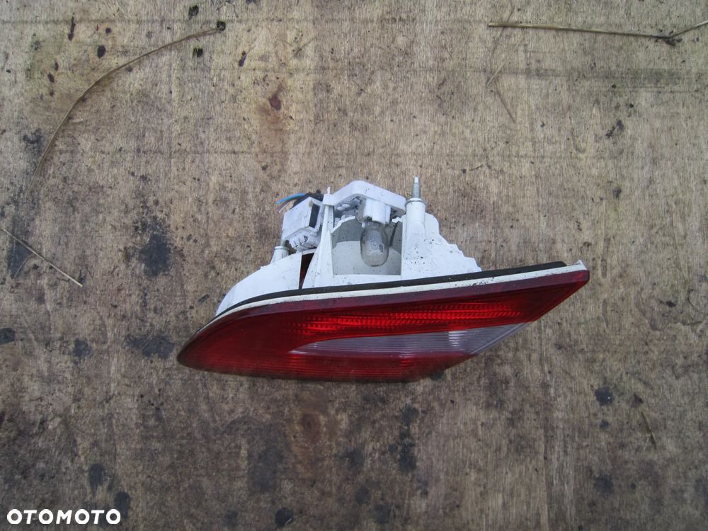 Lampa tył tylna w klapę prawa Skoda Superb II Sedan 3T5945094 - 2