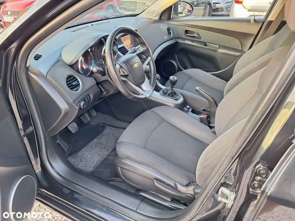 Chevrolet Cruze - 13
