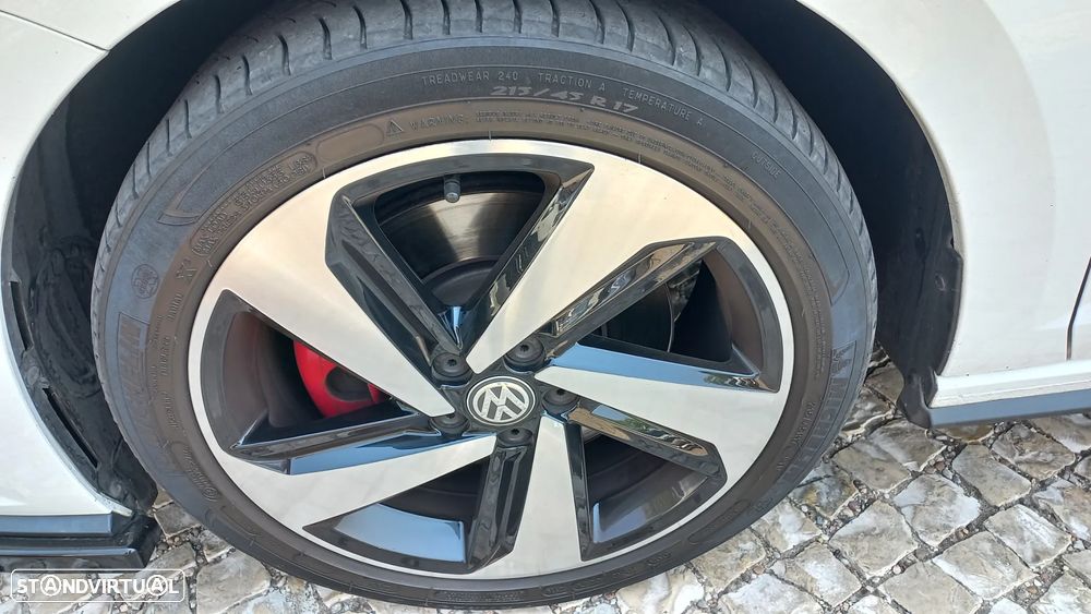VW Polo 2.0 TSI GTI DSG - 25