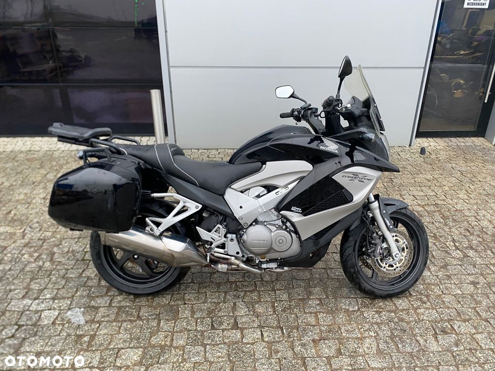 Honda VFR - 2