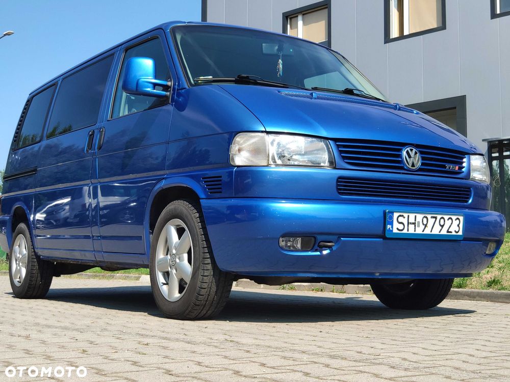Volkswagen Multivan - 1