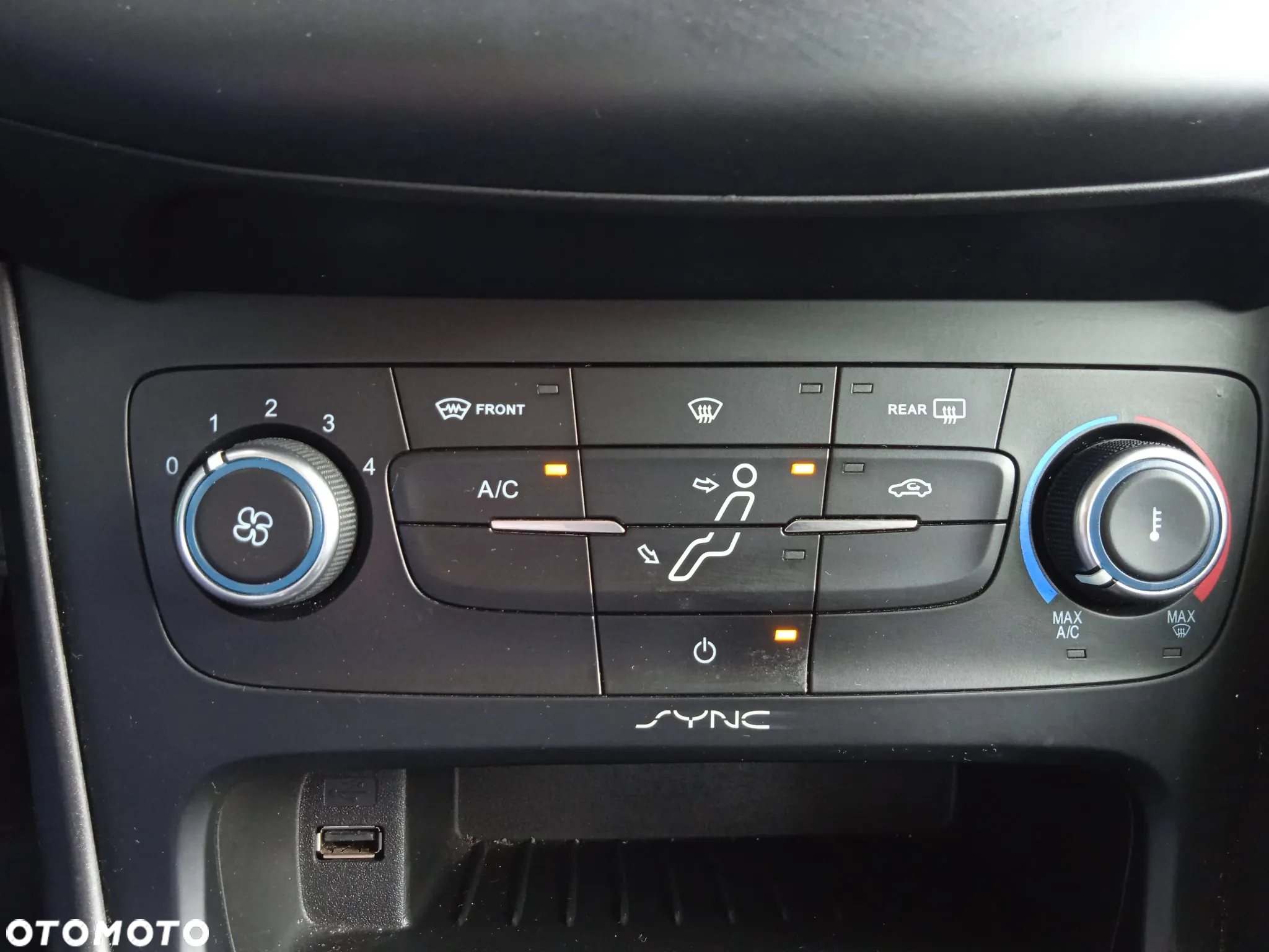 Ford Focus 1.5 TDCi Gold X - 22