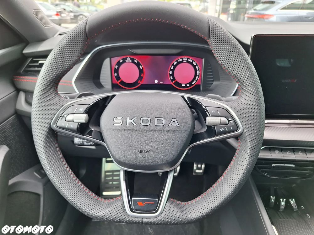Skoda Octavia 2.0 TSI RS DSG - 17