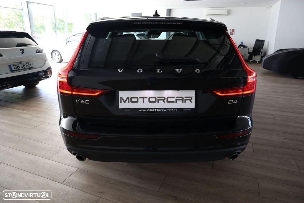 Volvo V60 2.0 D4 Momentum Geartronic - 5