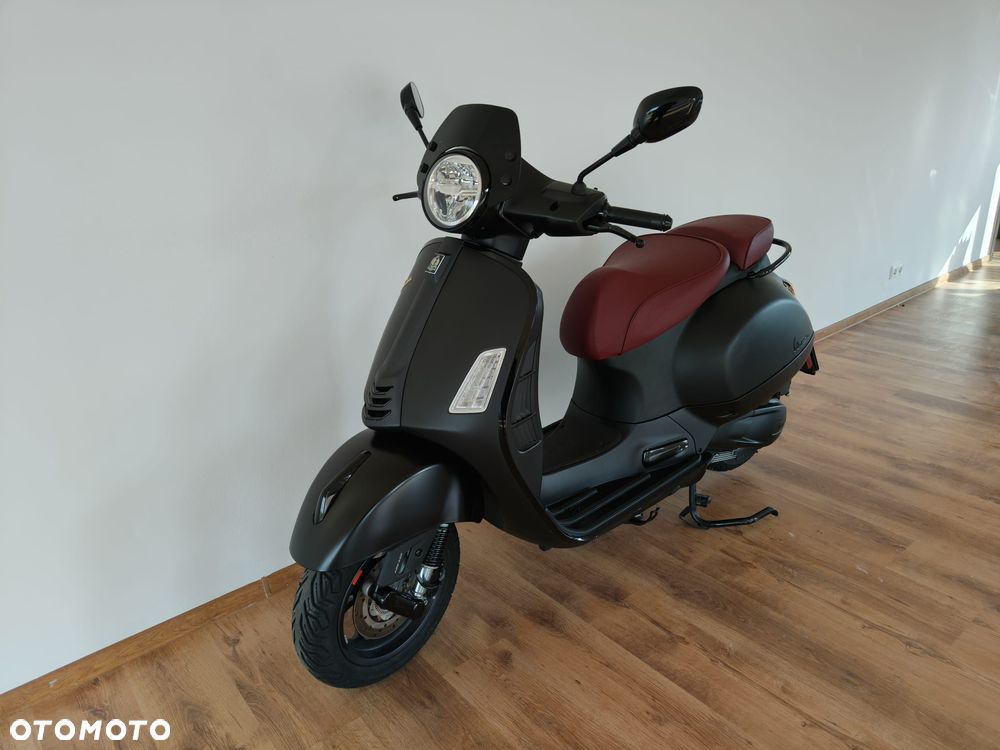 Piaggio Vespa - 25