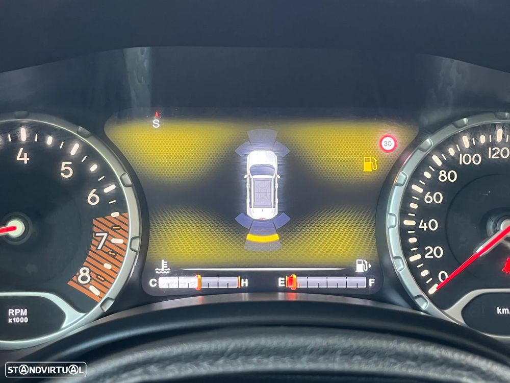 Jeep Renegade 1.0 T Limited - 8