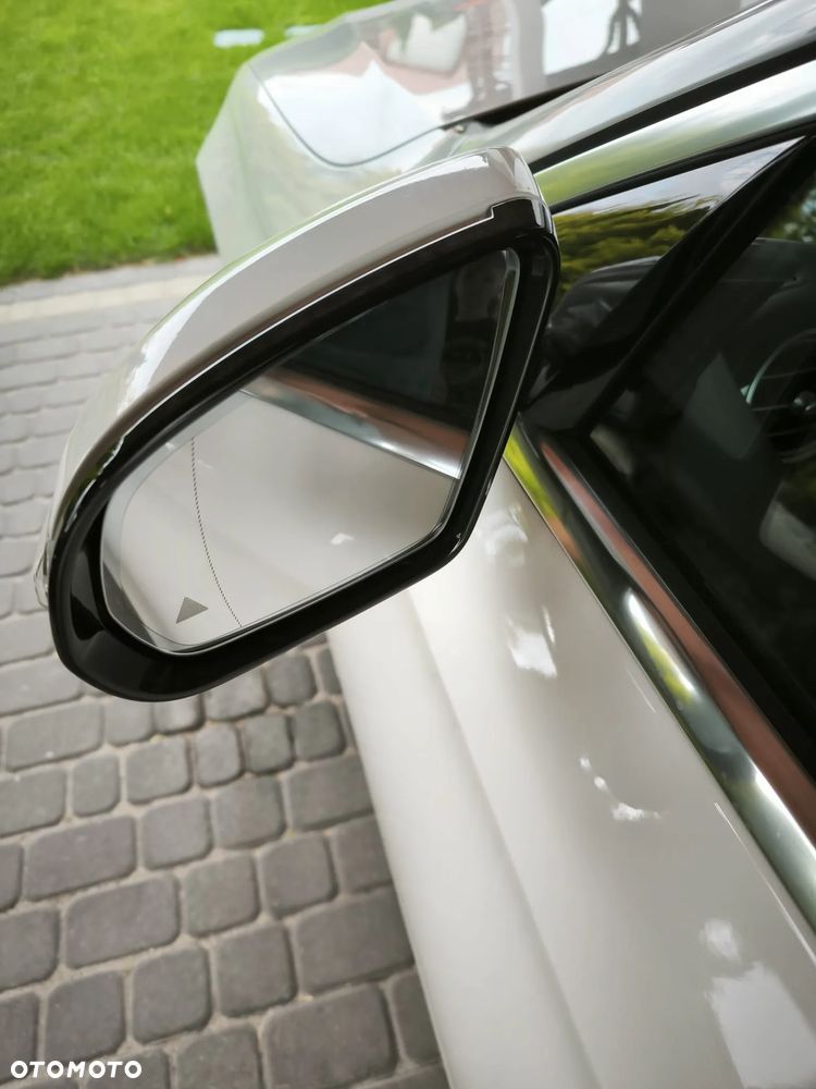 Mercedes-Benz Klasa E 200 4-Matic 9G-TRONIC - 4