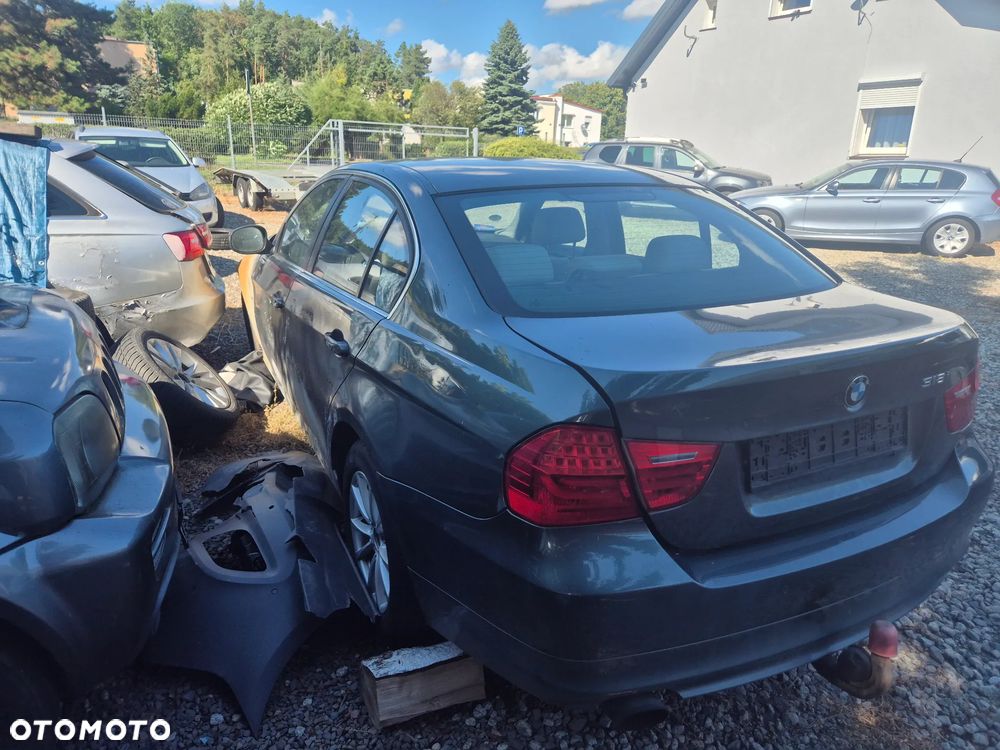 BMW Seria 3 318i Edition Lifestyle - 2