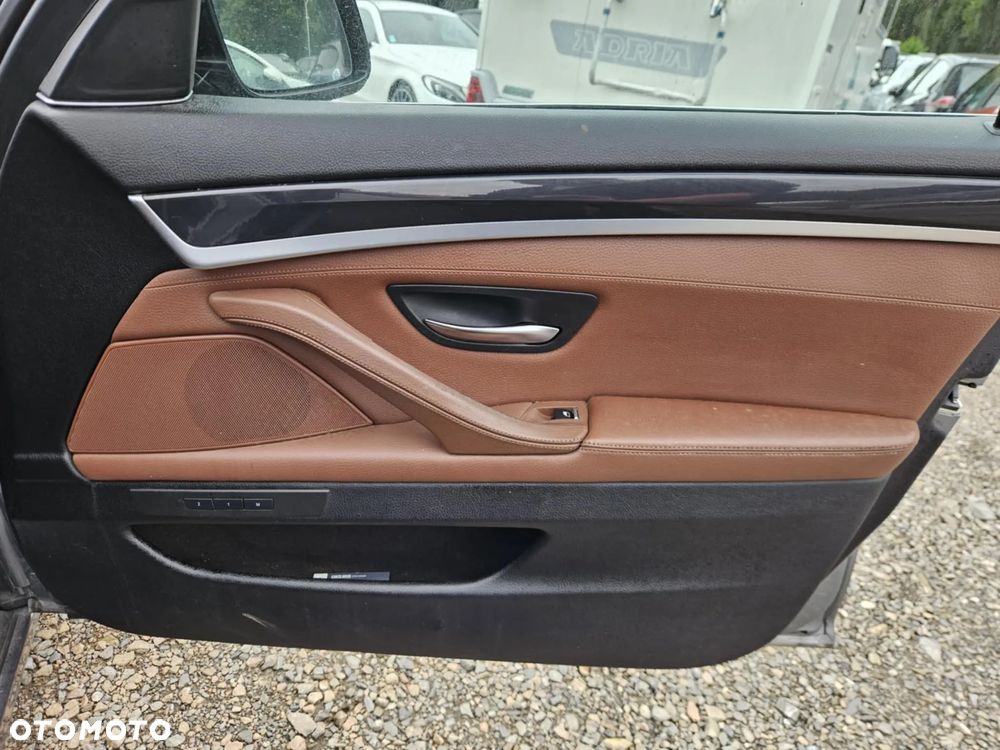 BMW Seria 5 530d Blue Performance Sport-Aut - 23