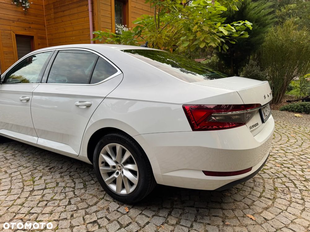 Skoda Superb 1.5 TSI Style DSG - 4