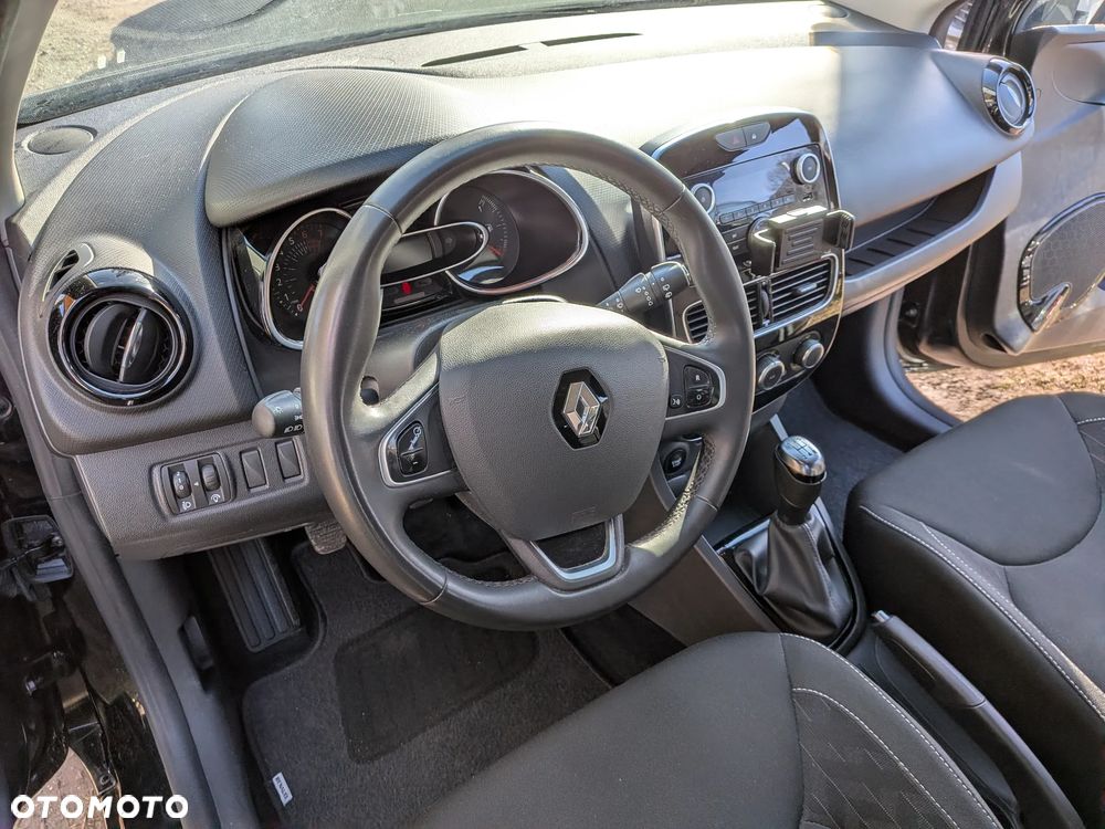 Renault Clio - 21