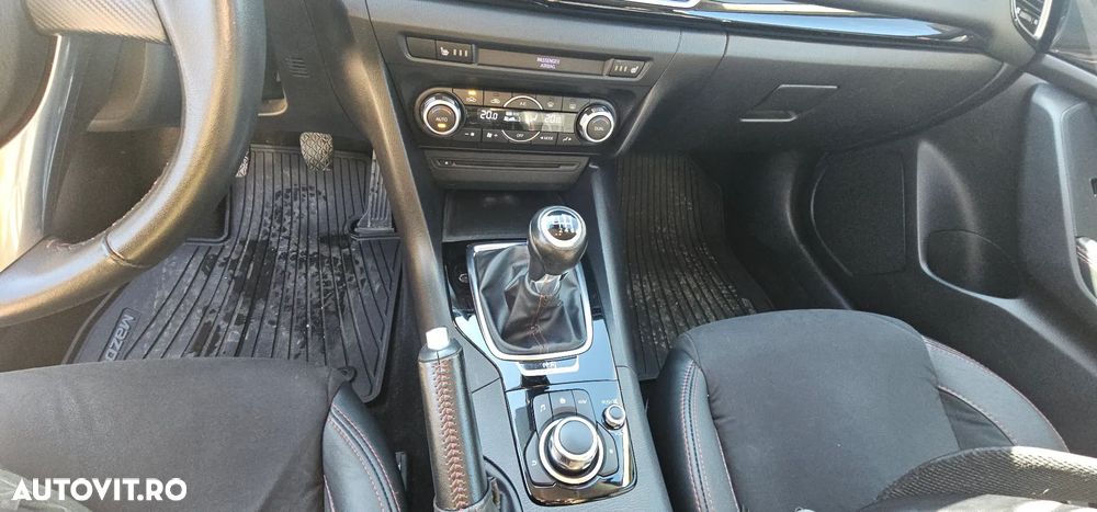 Mazda 3 SKYACTIV-G 120 NAKAMA - 10