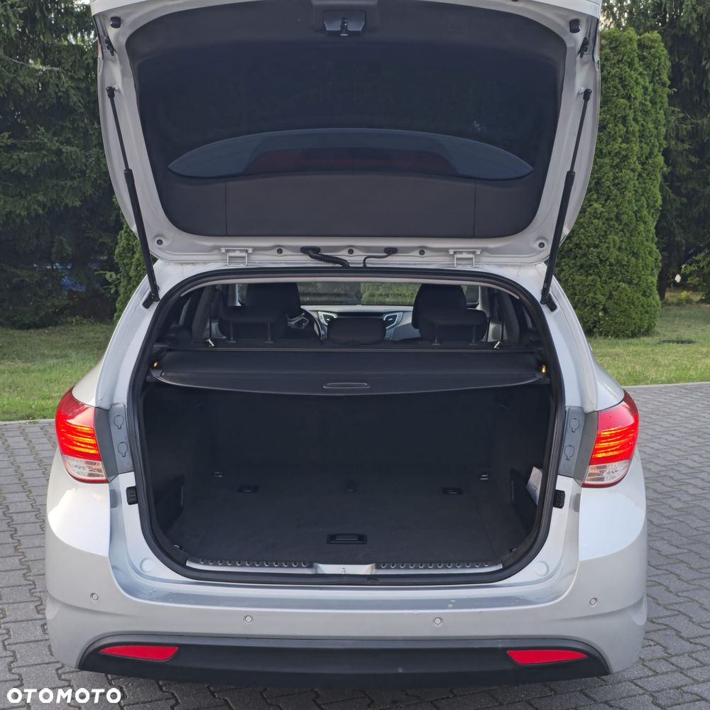 Hyundai i40 1.7 CRDi Comfort + - 18