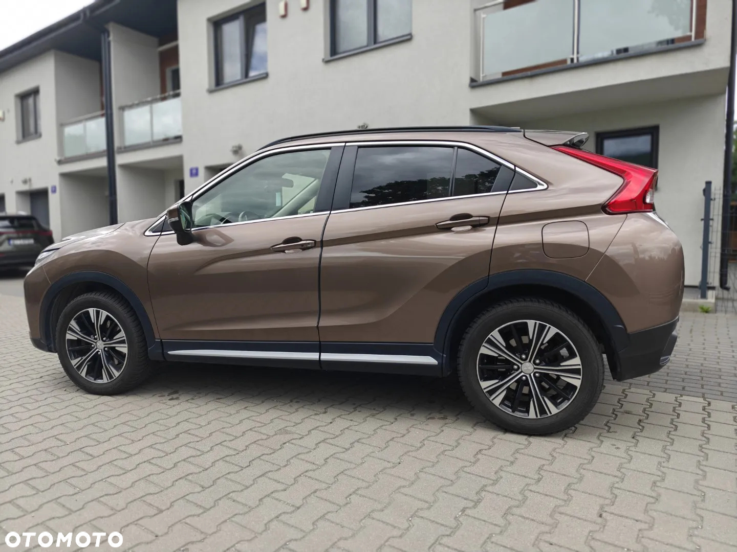 Mitsubishi Eclipse Cross 1.5 T GPF Intense Plus CVT 4WD - 2