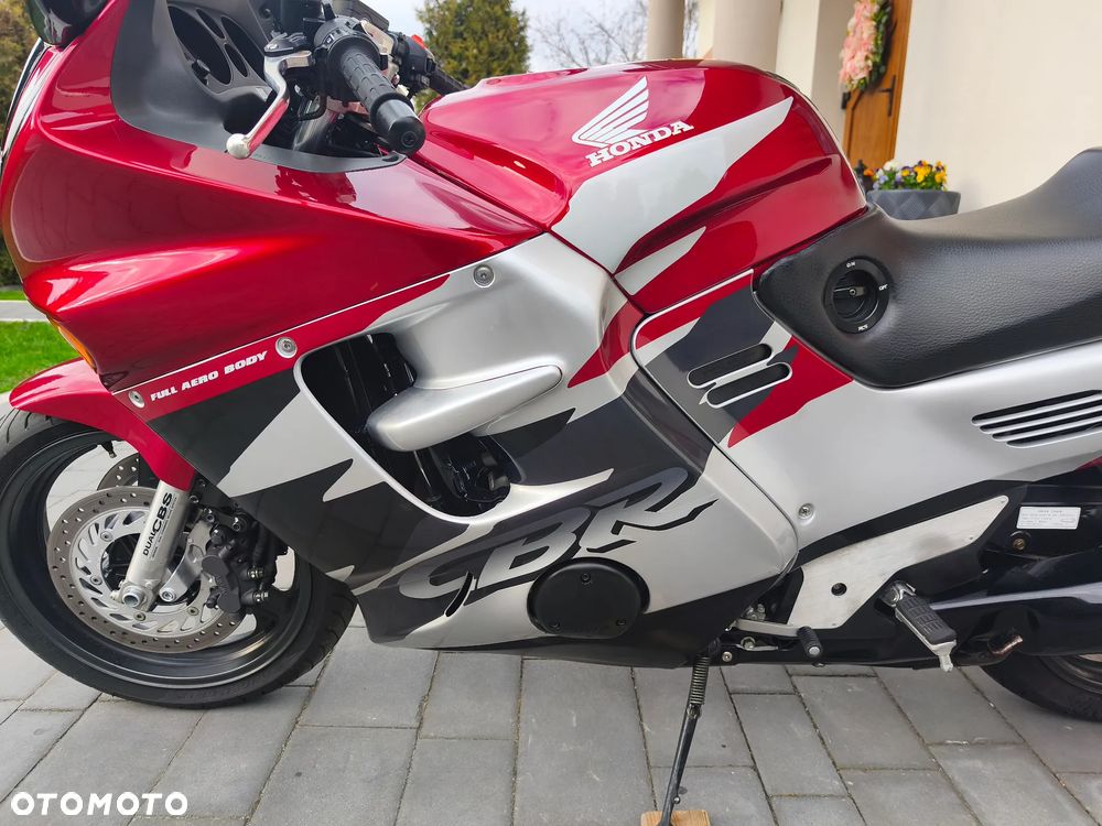 Honda CBR - 18