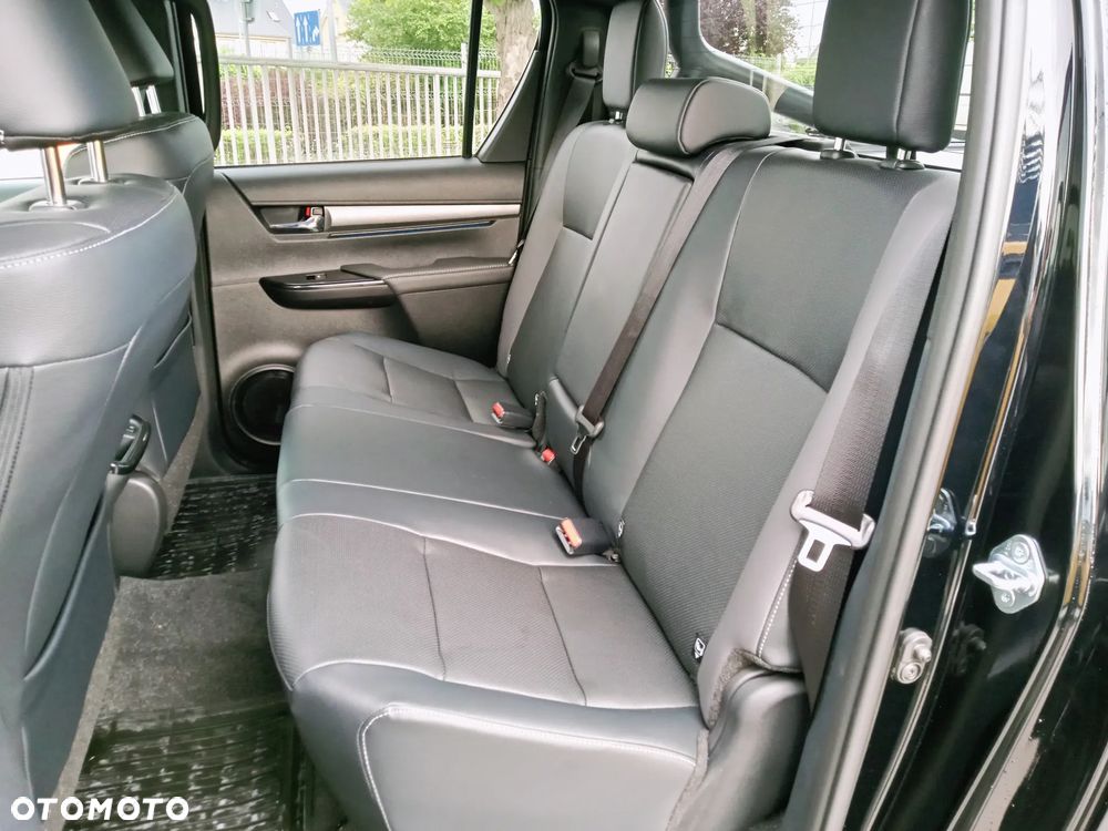 Toyota Hilux 2.8 D-4D Double Cab Invincible 4x4 - 11