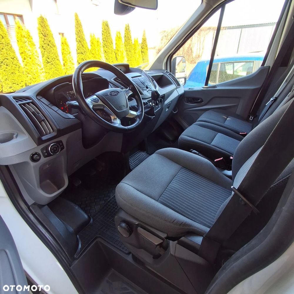 Ford Transit - 9