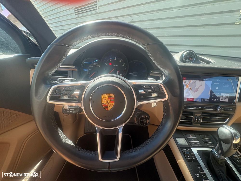 Porsche Macan Standard - 10