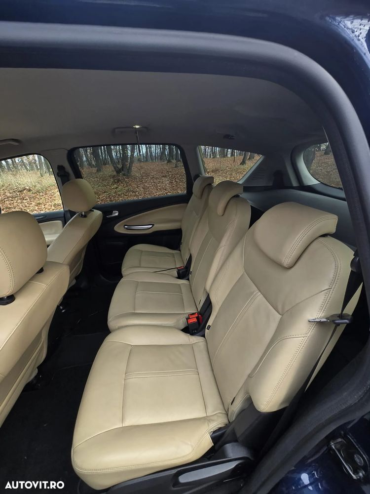 Ford S-Max 2.2 TDCi DPF Titanium - 22