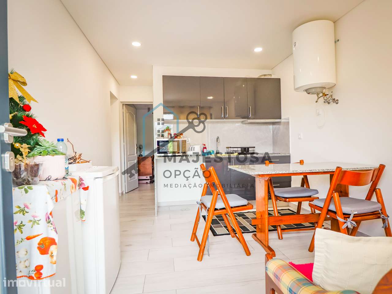 Moradia com 4 Apartamentos T1 — Gualtar, Braga - Grande imagem: 3/43