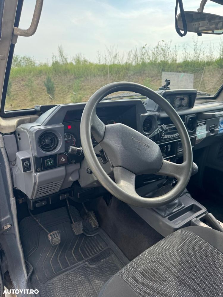 Toyota Land Cruiser - 13