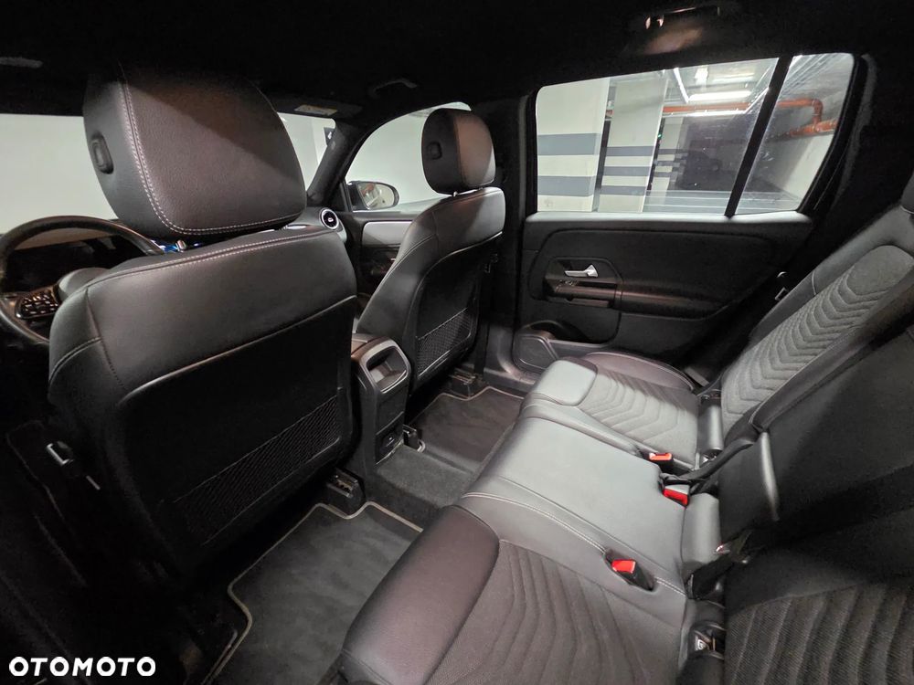 Mercedes-Benz GLB 200 7G-DCT - 21