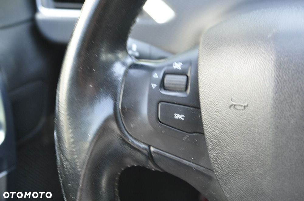 Peugeot 2008 - 17