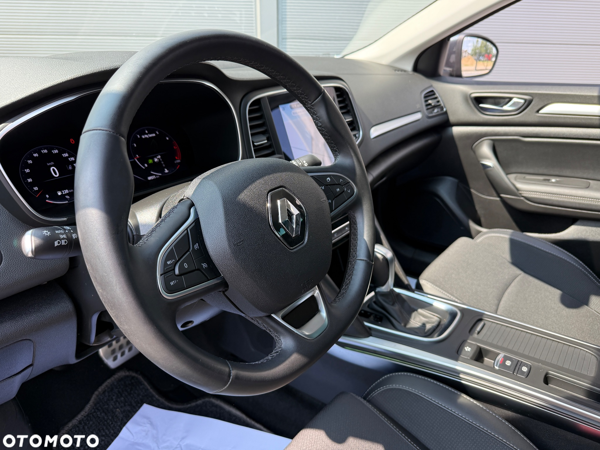 Renault Megane ENERGY TCe 140 EDC LIMITED - 13