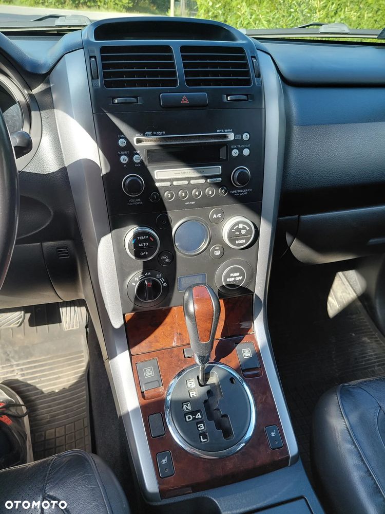 Suzuki Grand Vitara - 12
