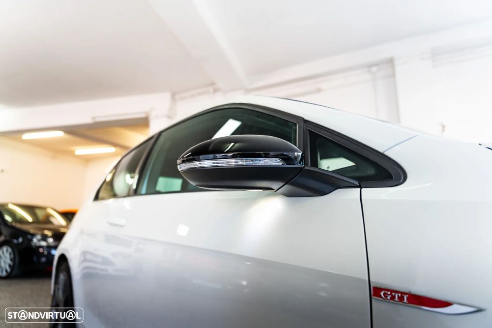 VW Golf GTI Performance BlueMotion DSG - 29